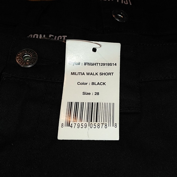 Shorts - Picture 3 of 3